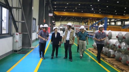 中国建材股份董监事赴北新吊顶开展调研