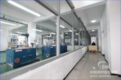 首条光刻石英玻璃基板成套生产线建成