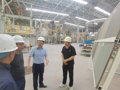 材料科学与工程学院赴武安新峰集团开展校企合作交流
